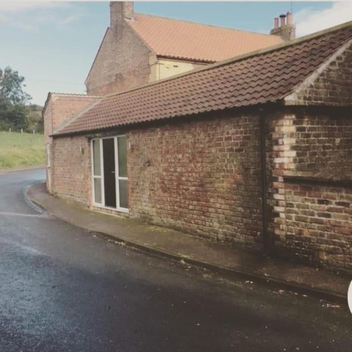 Westmoreland Cottage Weaverthorpe エクステリア 写真