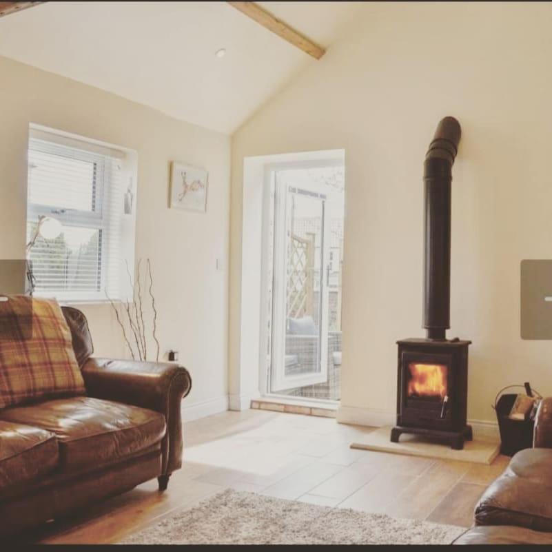 Westmoreland Cottage Weaverthorpe エクステリア 写真