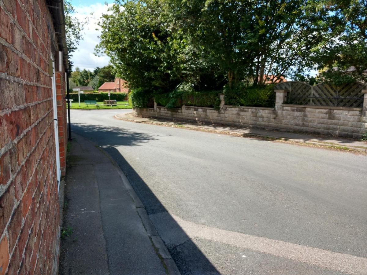 Westmoreland Cottage Weaverthorpe エクステリア 写真